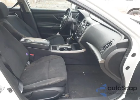 2015 Nissan Altima 2.5 Sv из США, поврежденный, VIN 1N4AL3APXFC440149